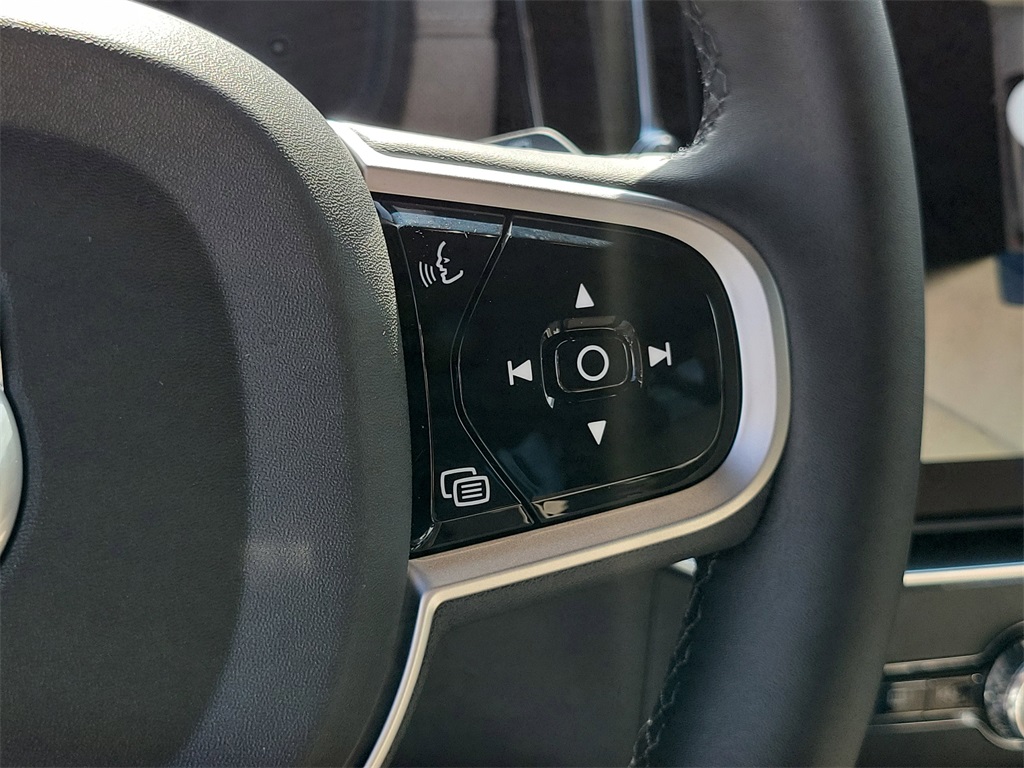 new 2026 Volvo XC90 car, priced at $71,655