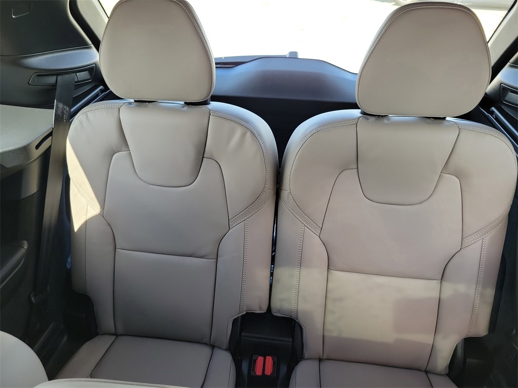 new 2026 Volvo XC90 car, priced at $71,655