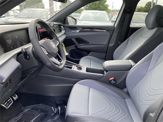 new 2025 Volkswagen Tiguan car, priced at $39,881