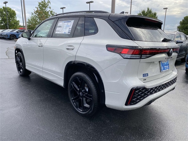 new 2025 Volkswagen Tiguan car, priced at $39,881