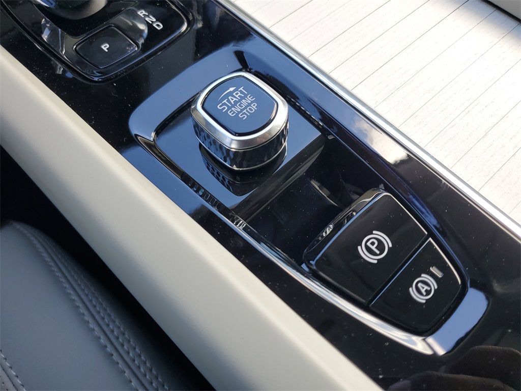 new 2026 Volvo XC60 car, priced at $60,935