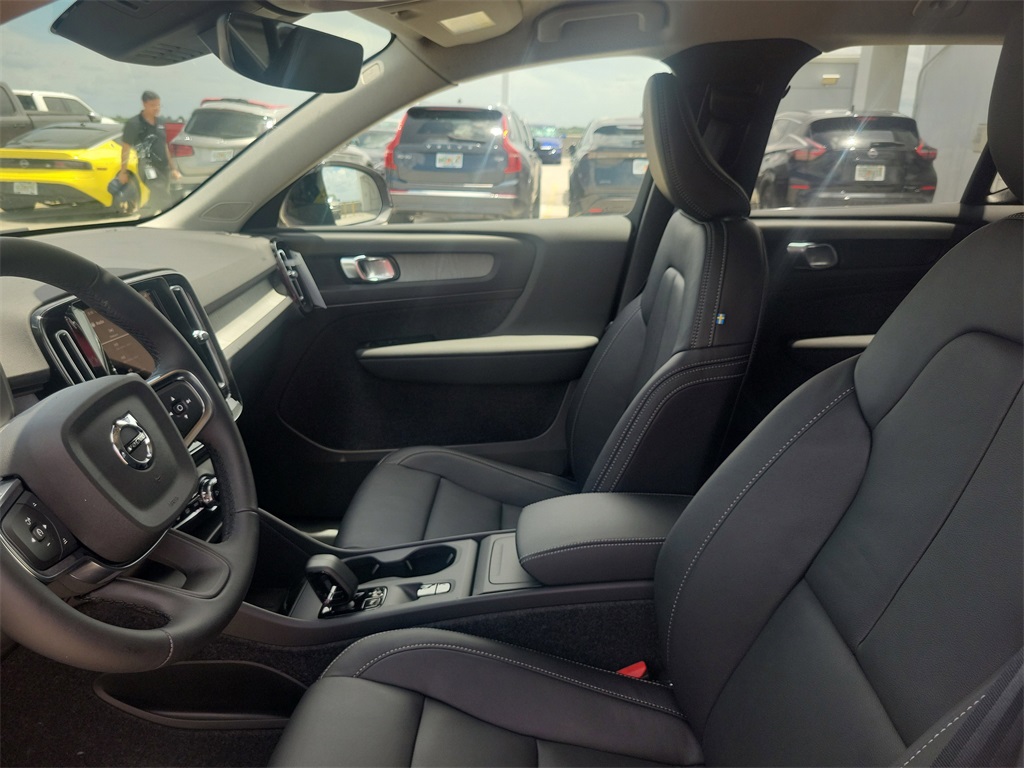 new 2026 Volvo XC40 car, priced at $42,295