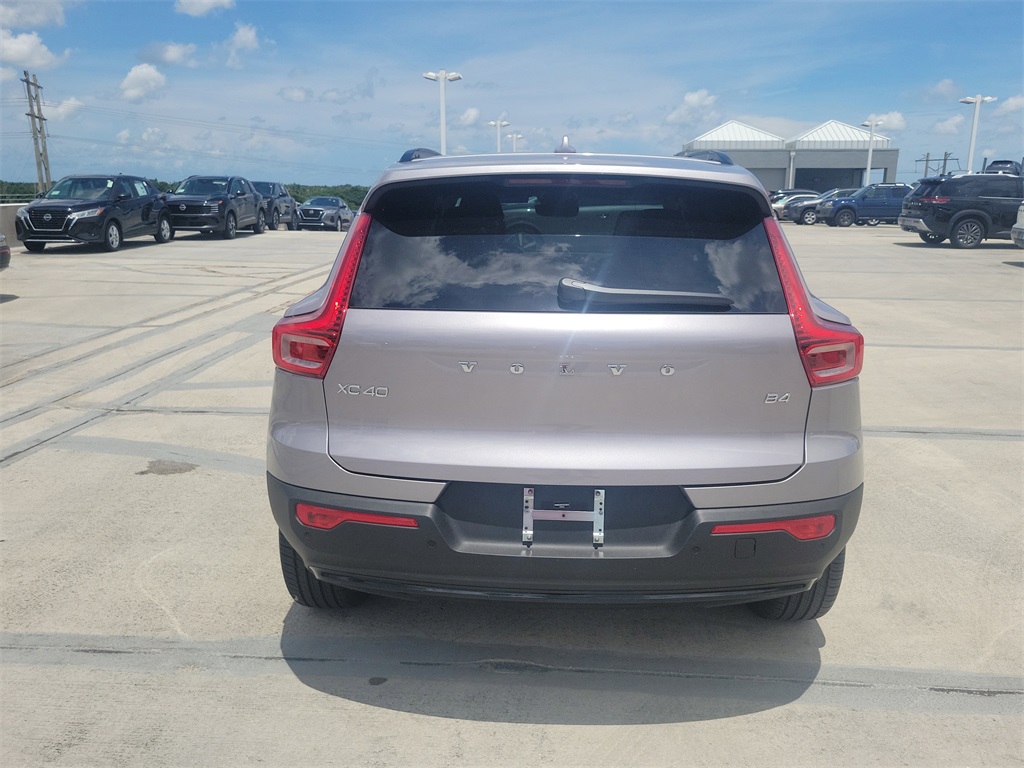 new 2026 Volvo XC40 car, priced at $42,295