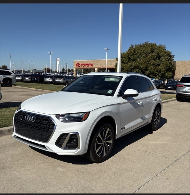 used 2023 Audi Q5 car, priced at $27,885