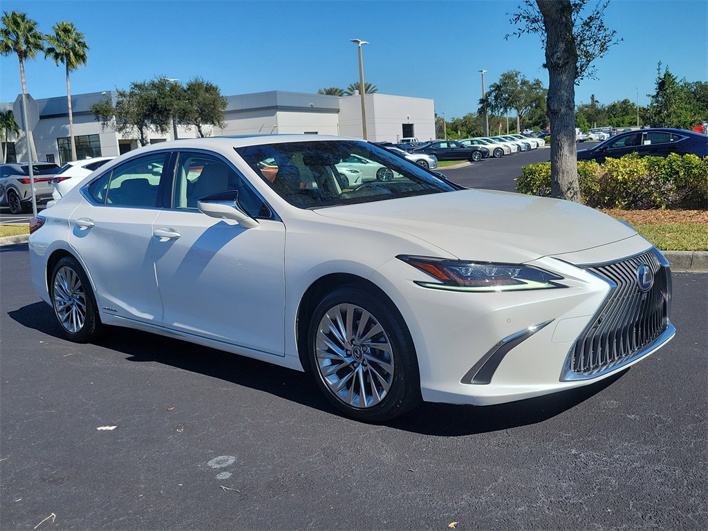 used 2019 Lexus ES car, priced at $29,998