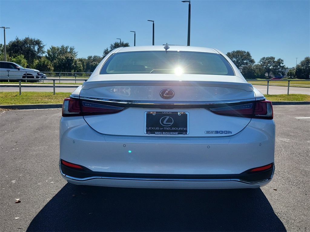 used 2019 Lexus ES car, priced at $28,998