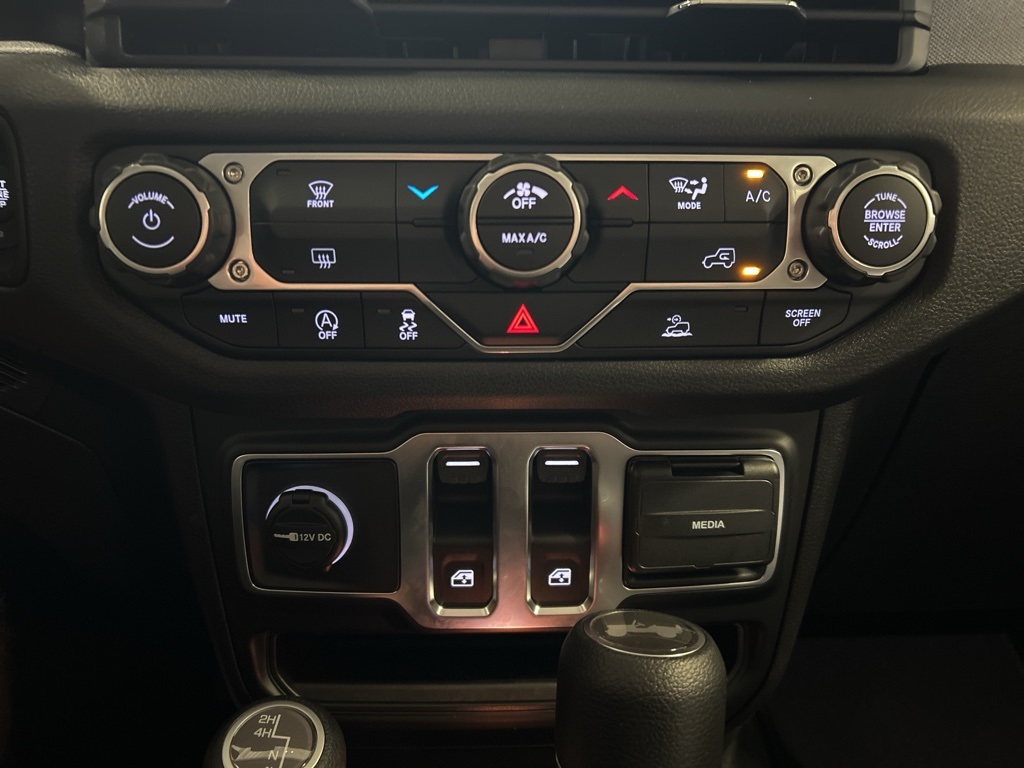 new 2026 Jeep Wrangler car, priced at $40,175
