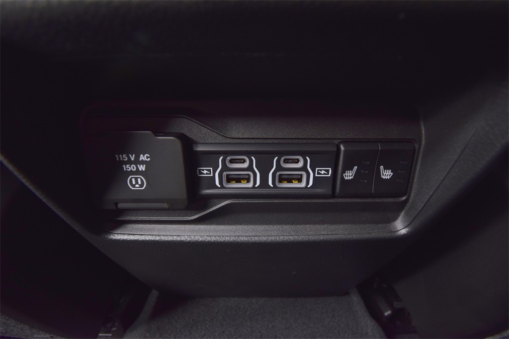 new 2025 Jeep Grand Cherokee car, priced at $57,354
