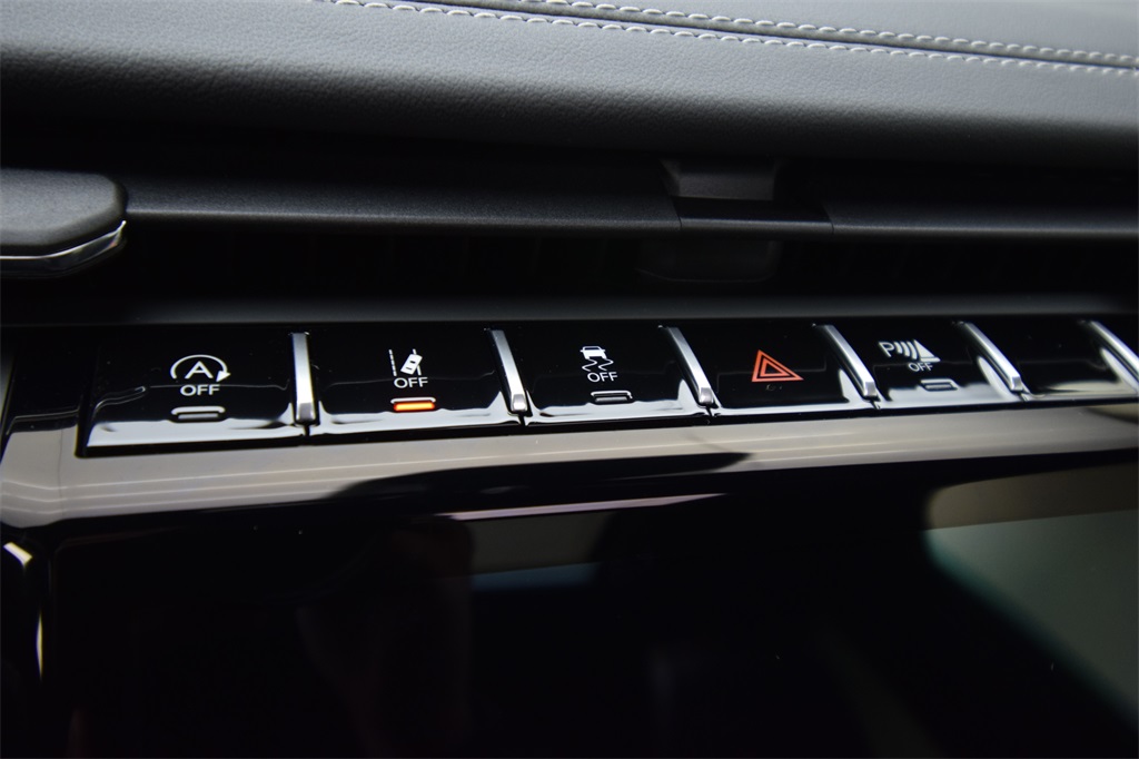 new 2025 Jeep Grand Cherokee car, priced at $57,354