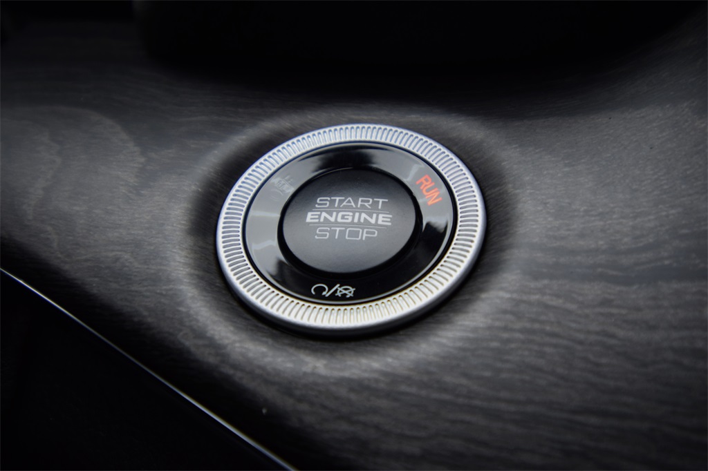 new 2025 Jeep Grand Cherokee car, priced at $57,354