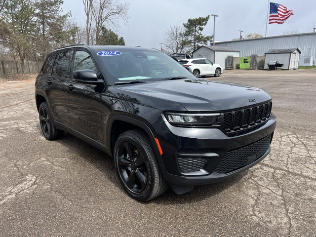 used 2024 Jeep Grand Cherokee car, priced at $35,906