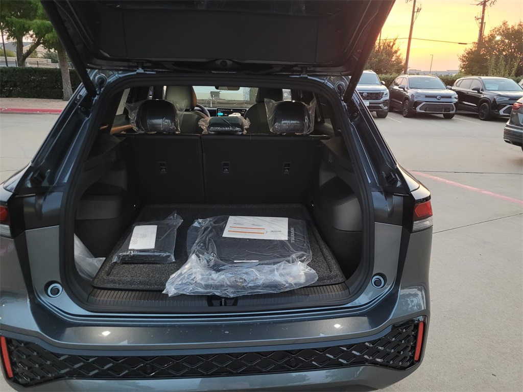 new 2025 Volkswagen Tiguan car, priced at $37,136
