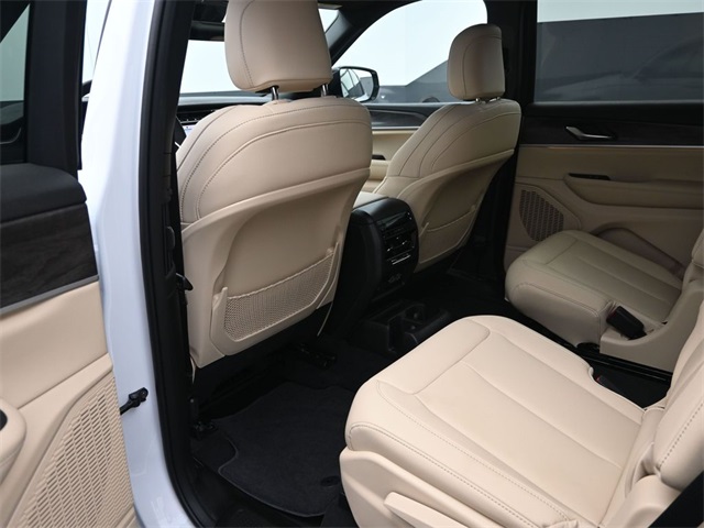 new 2025 Jeep Grand Cherokee L car, priced at $42,615