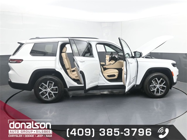 new 2025 Jeep Grand Cherokee L car, priced at $42,615