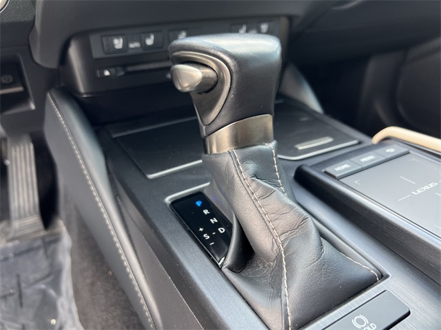 used 2019 Lexus ES car, priced at $30,940