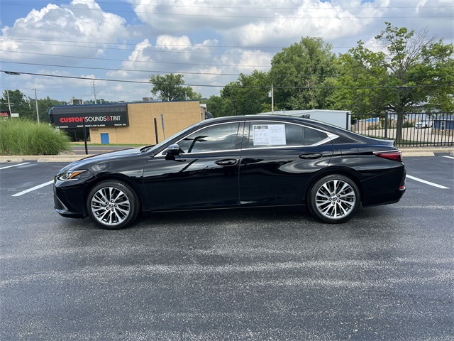 used 2019 Lexus ES car, priced at $30,940