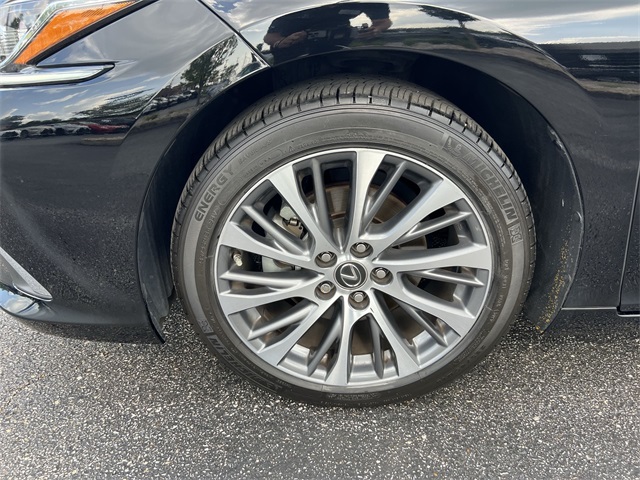 used 2019 Lexus ES car, priced at $30,940