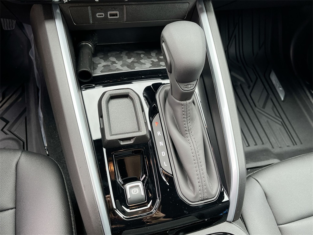 new 2025 Chevrolet Colorado car, priced at $32,851