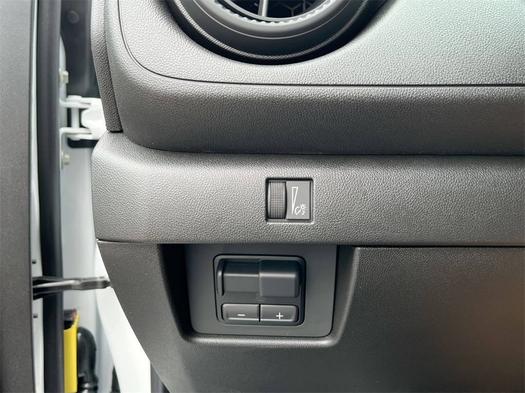 new 2025 Chevrolet Colorado car, priced at $32,851