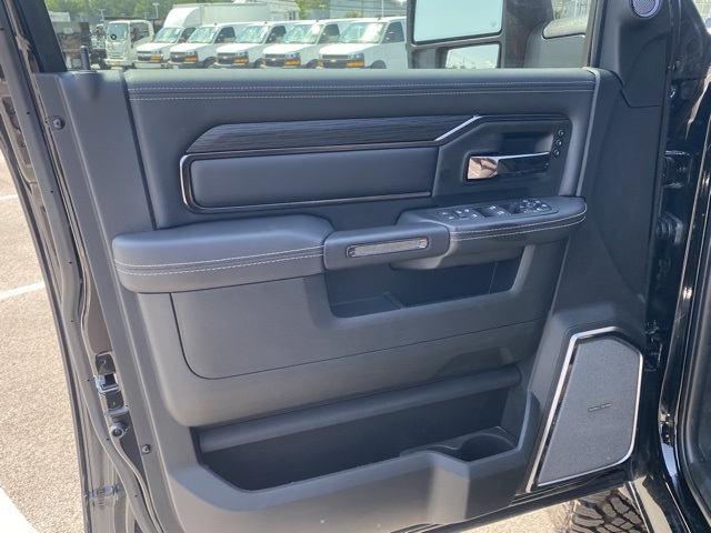 new 2025 Ram 2500 car, priced at $77,351