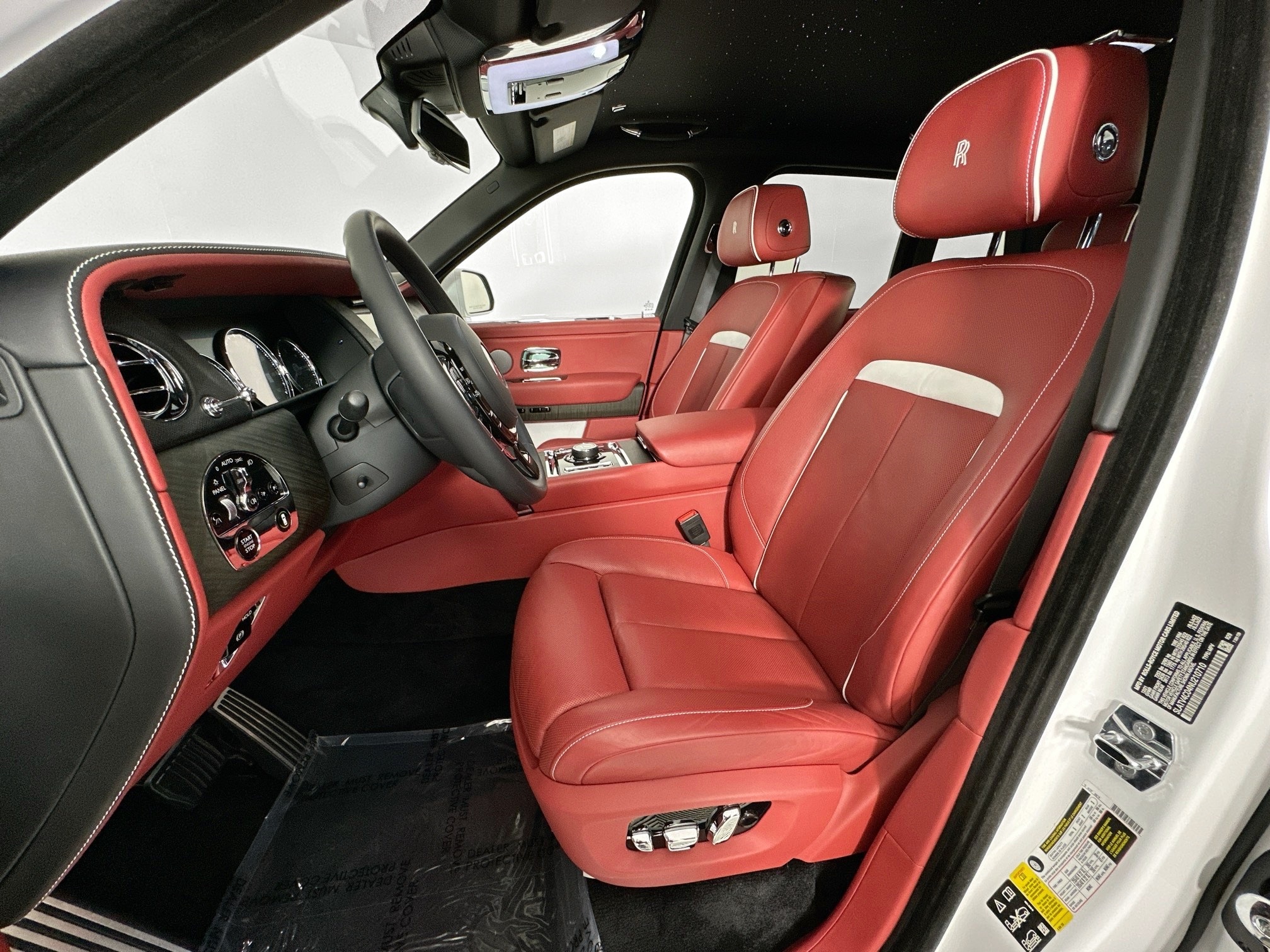 used 2022 Rolls-Royce Cullinan car, priced at $294,998