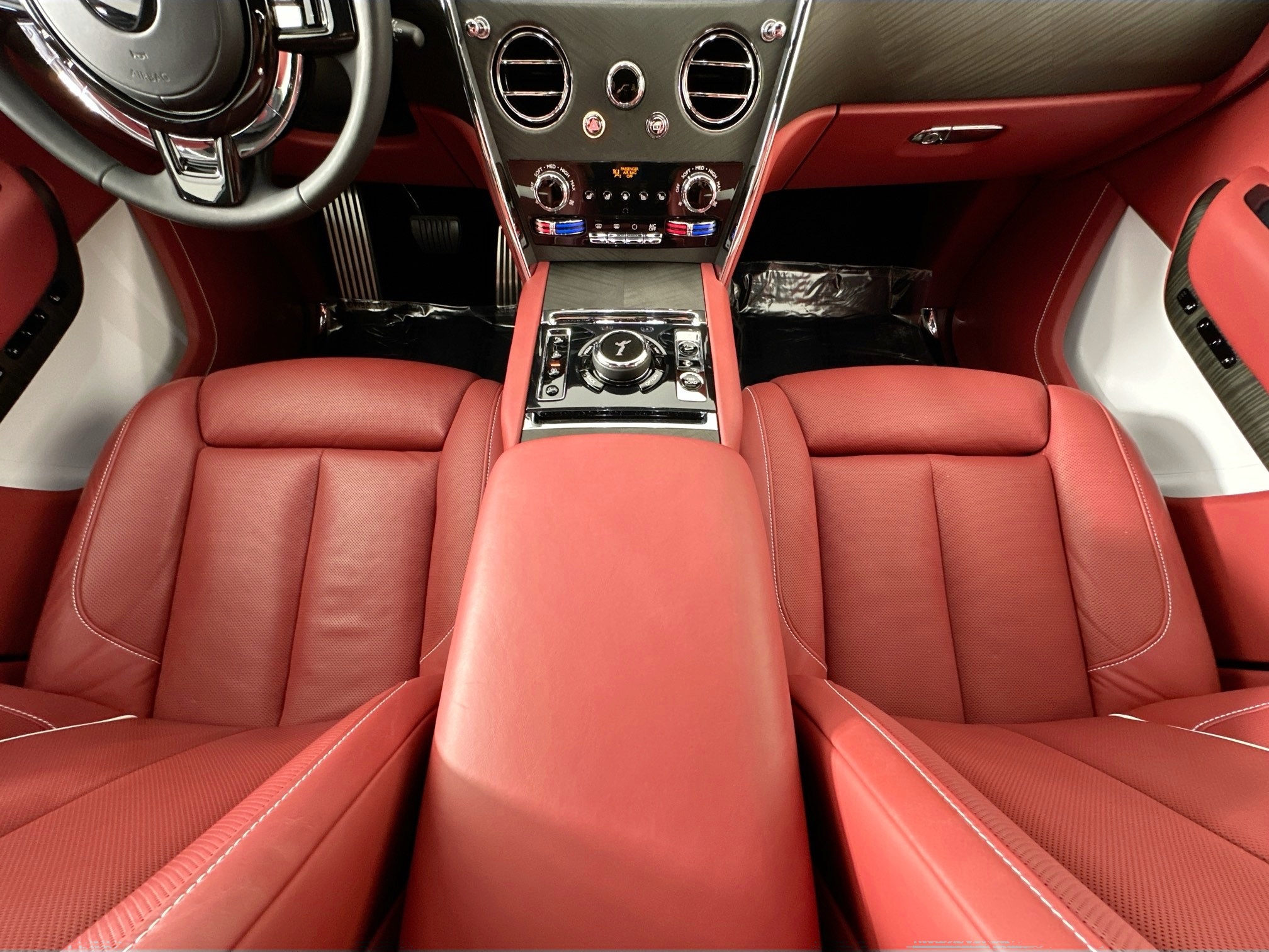 used 2022 Rolls-Royce Cullinan car, priced at $294,998