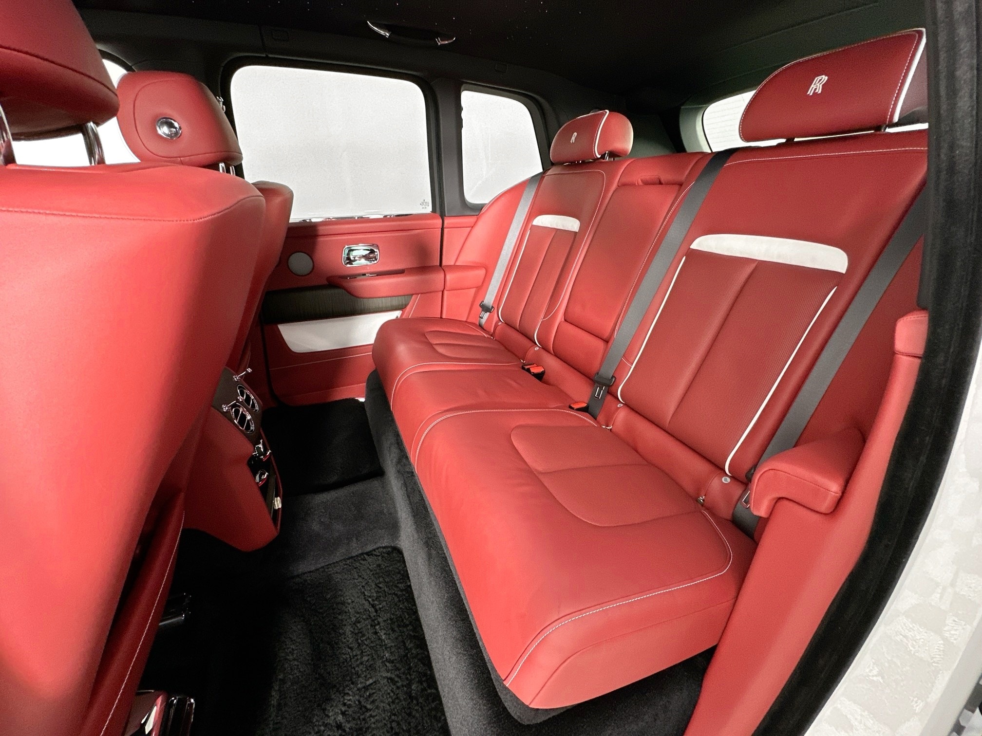 used 2022 Rolls-Royce Cullinan car, priced at $294,998