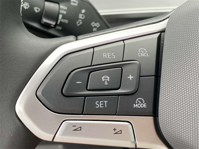 new 2025 Volkswagen Tiguan car, priced at $35,576