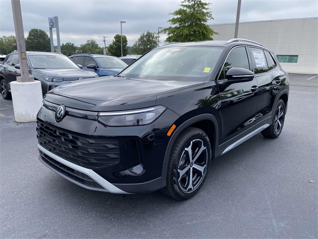new 2025 Volkswagen Tiguan car, priced at $35,576