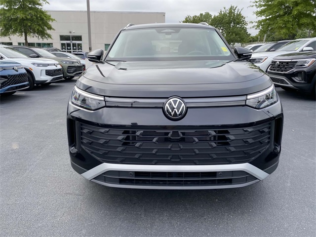 new 2025 Volkswagen Tiguan car, priced at $35,576