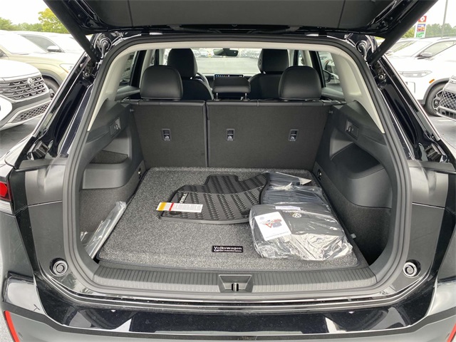 new 2025 Volkswagen Tiguan car, priced at $35,576