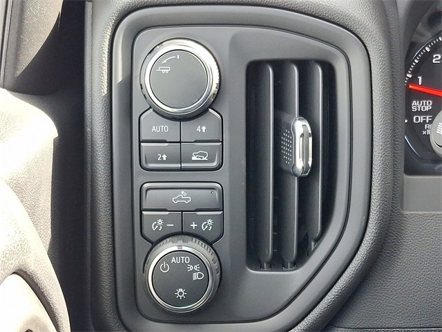 used 2025 Chevrolet Silverado 1500 car, priced at $43,950