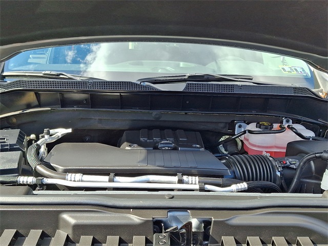 used 2025 Chevrolet Silverado 1500 car, priced at $43,950