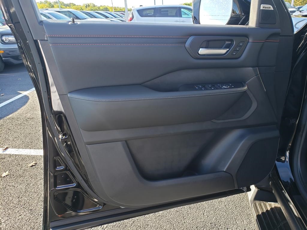 new 2026 Nissan Armada car, priced at $79,335