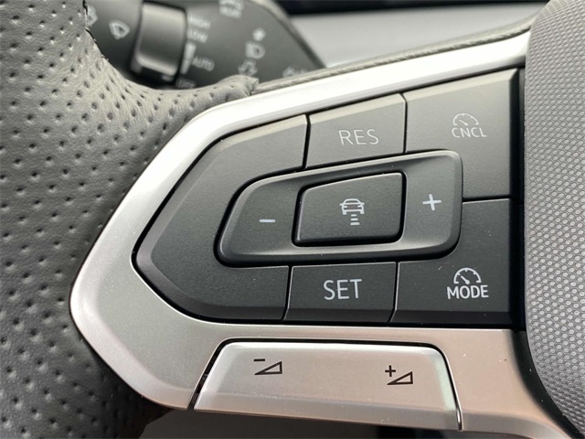 new 2025 Volkswagen Tiguan car, priced at $39,486