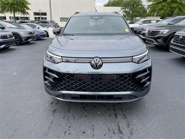 new 2025 Volkswagen Tiguan car, priced at $39,486