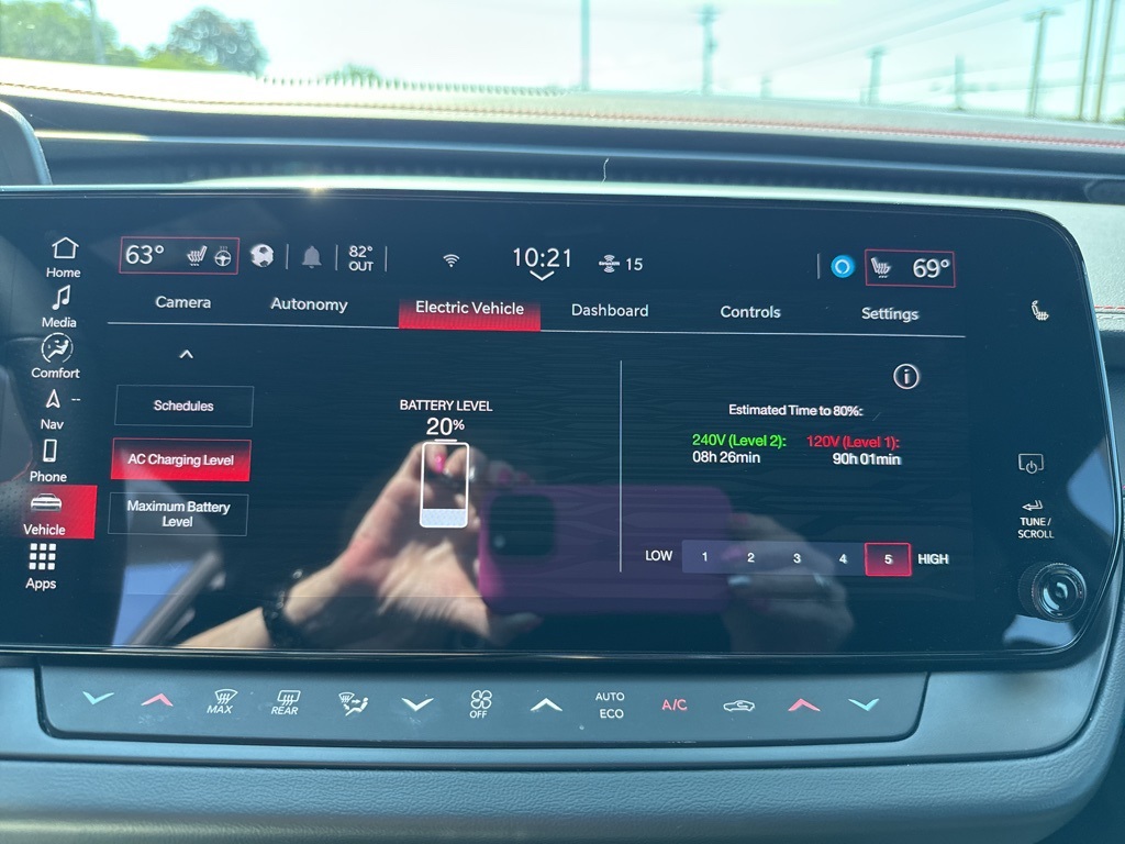 used 2025 Dodge Charger car, priced at $45,900