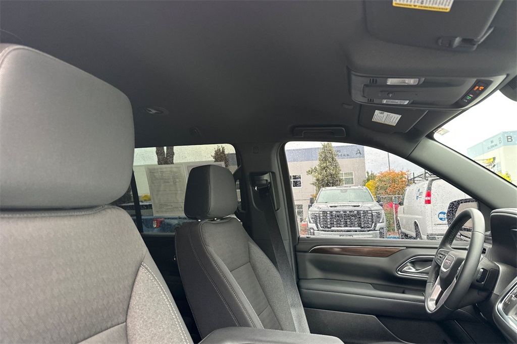 used 2024 GMC Yukon car, priced at $56,904