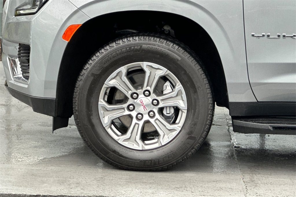 used 2024 GMC Yukon car, priced at $56,904