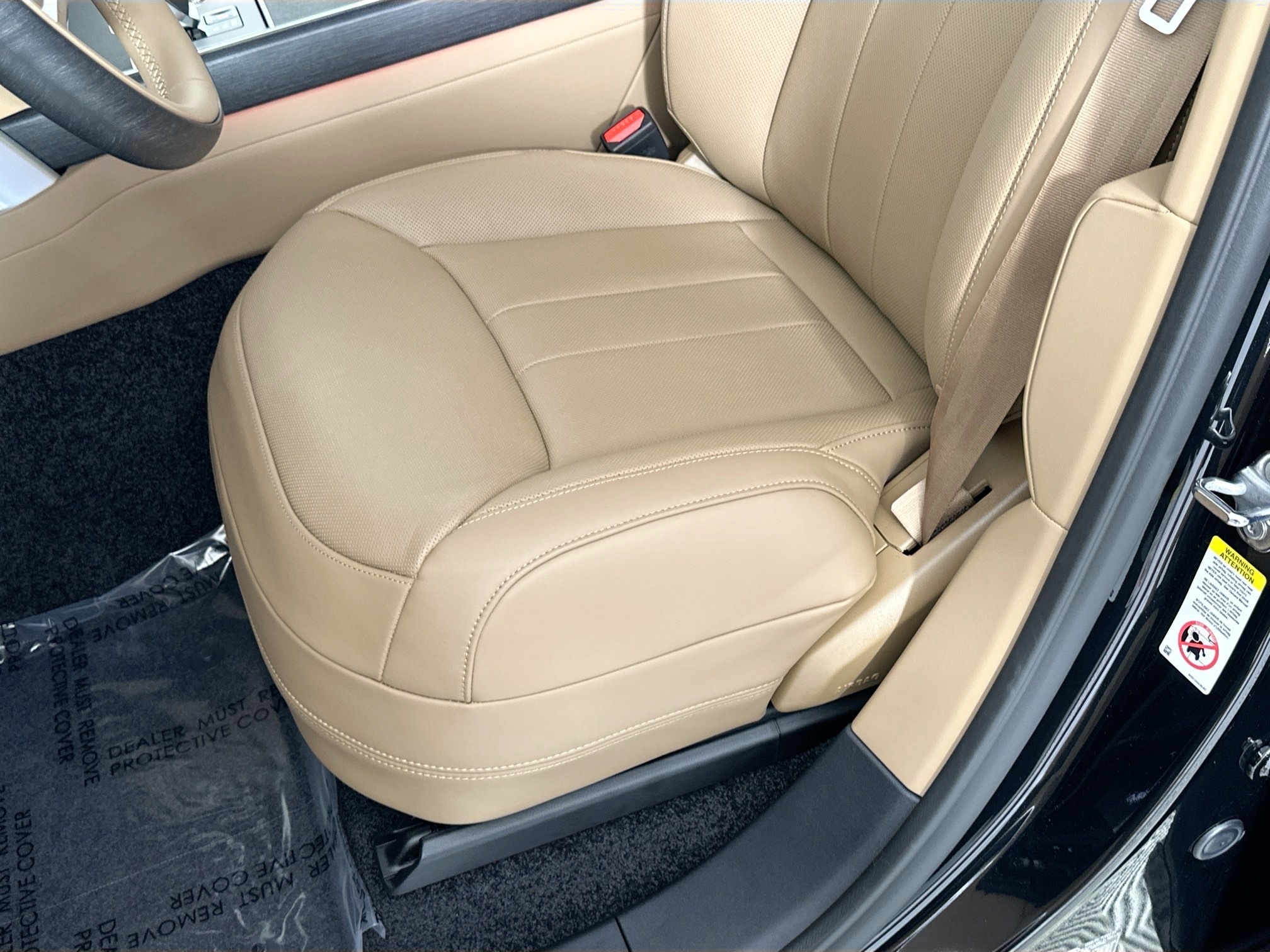new 2025 Land Rover Range Rover car, priced at $121,330