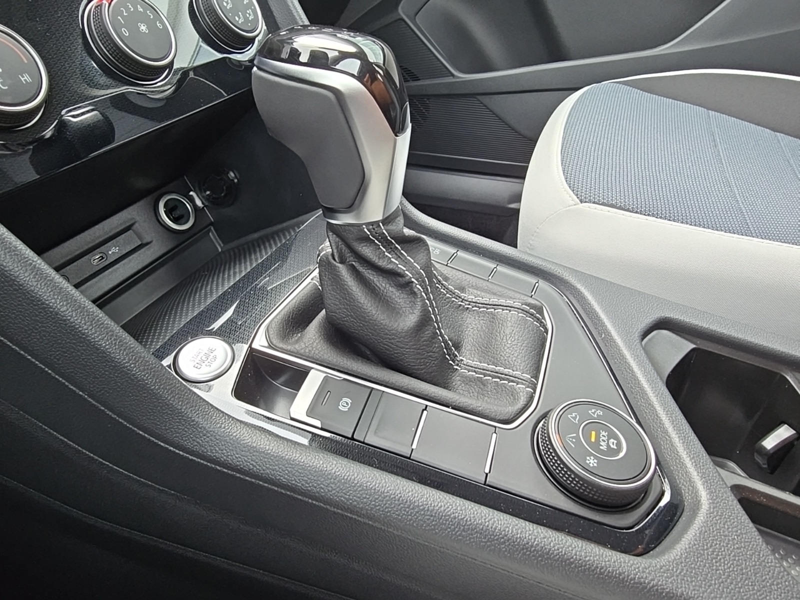 new 2025 Volkswagen Taos car, priced at $27,800