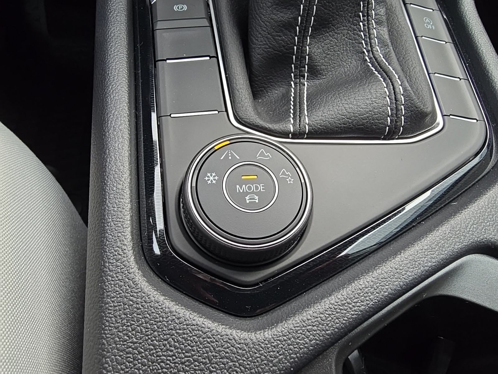 new 2025 Volkswagen Taos car, priced at $27,800