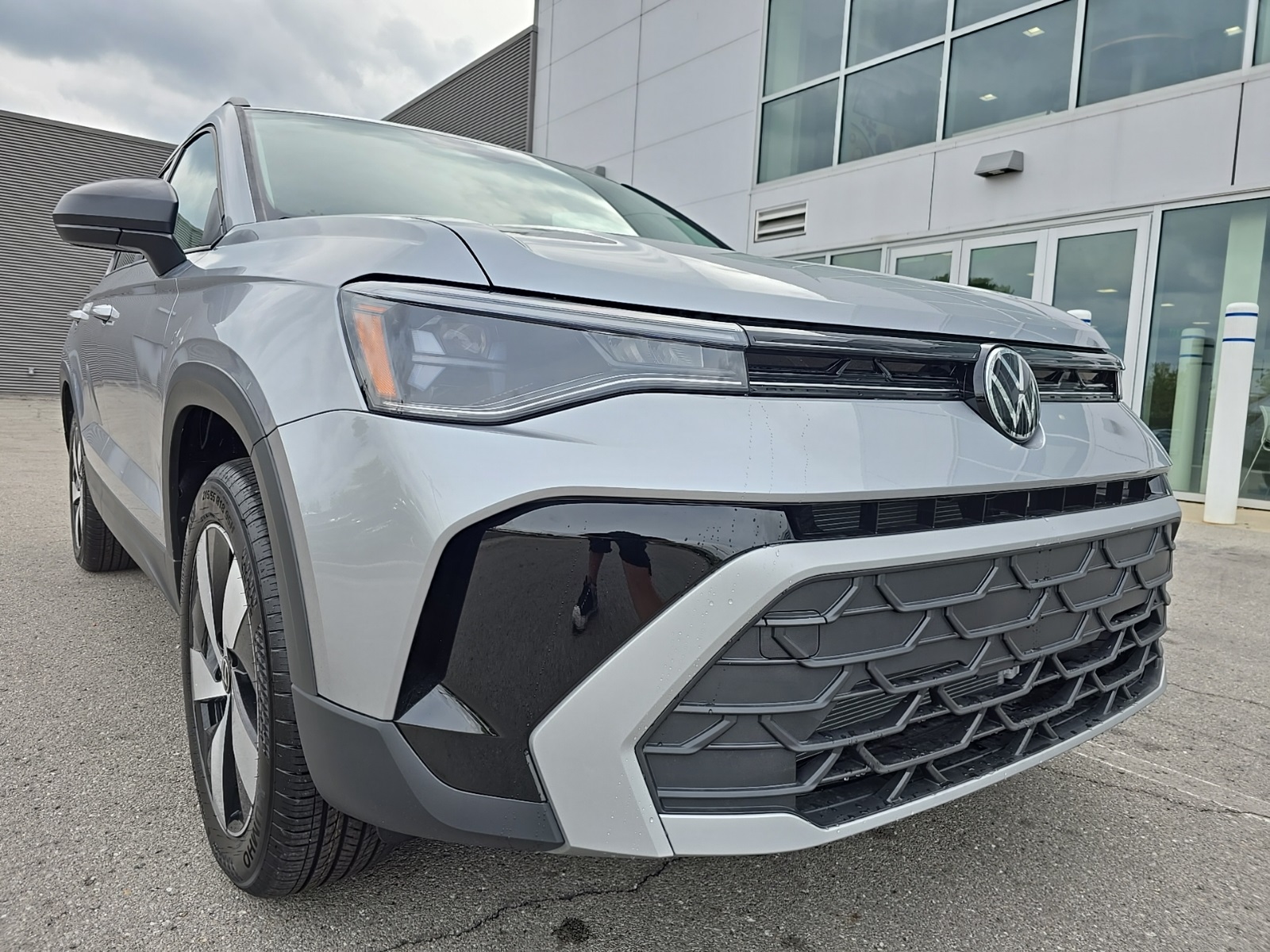 new 2025 Volkswagen Taos car, priced at $27,800