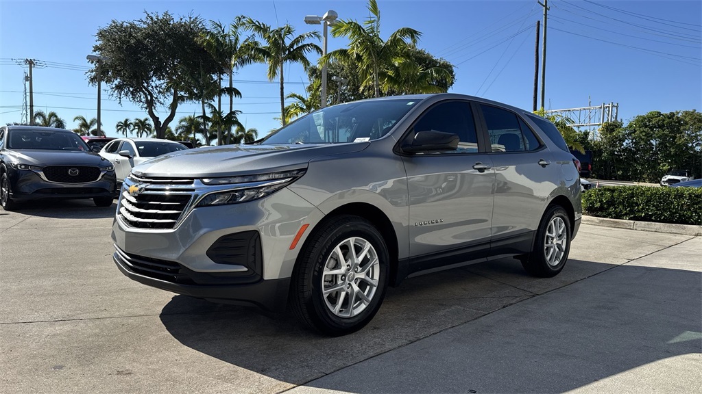 used 2024 Chevrolet Equinox car, priced at $14,998