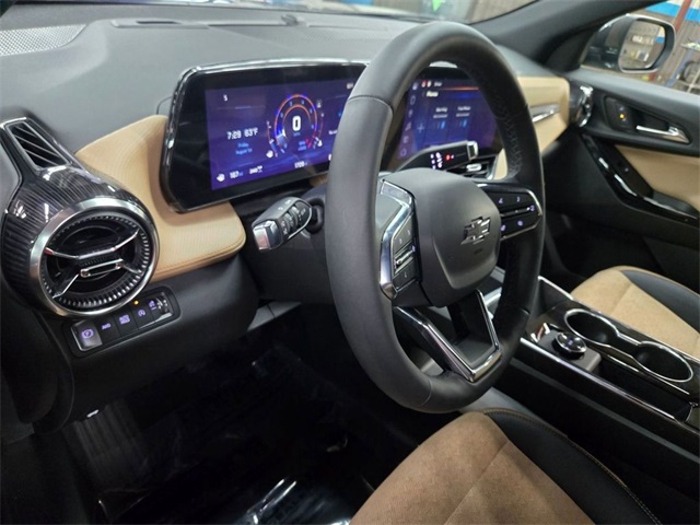 used 2025 Chevrolet Equinox car, priced at $31,511