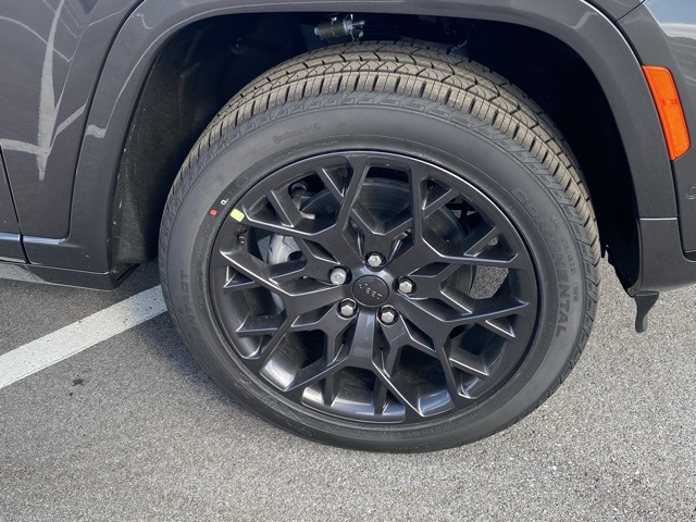new 2025 Jeep Grand Cherokee L car, priced at $64,155