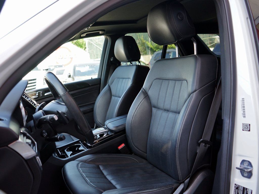 used 2019 Mercedes-Benz GLE car, priced at $20,095
