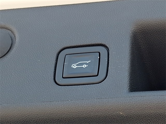 used 2022 Chevrolet Equinox car, priced at $22,950