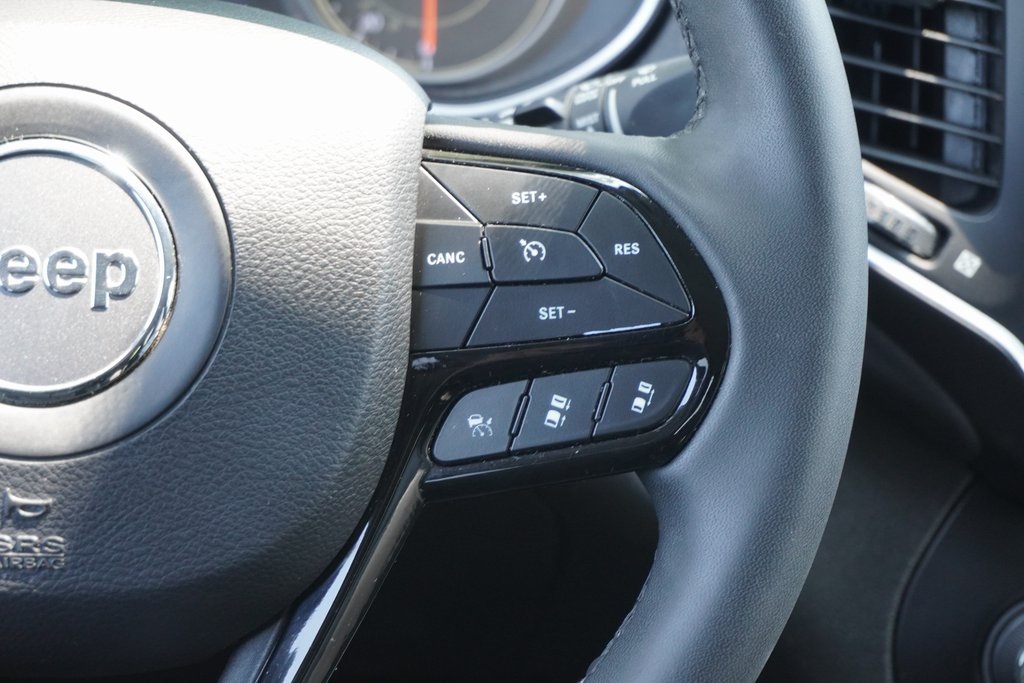 used 2023 Jeep Cherokee car, priced at $23,000