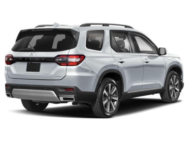 new 2025 Honda Pilot car, priced at $51,095
